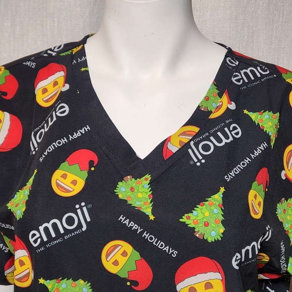 Emoji New W Tag Holiday Scrubs Top Christmas Trees Happy Holidays XL Xtra Large - Picture 2 of 8